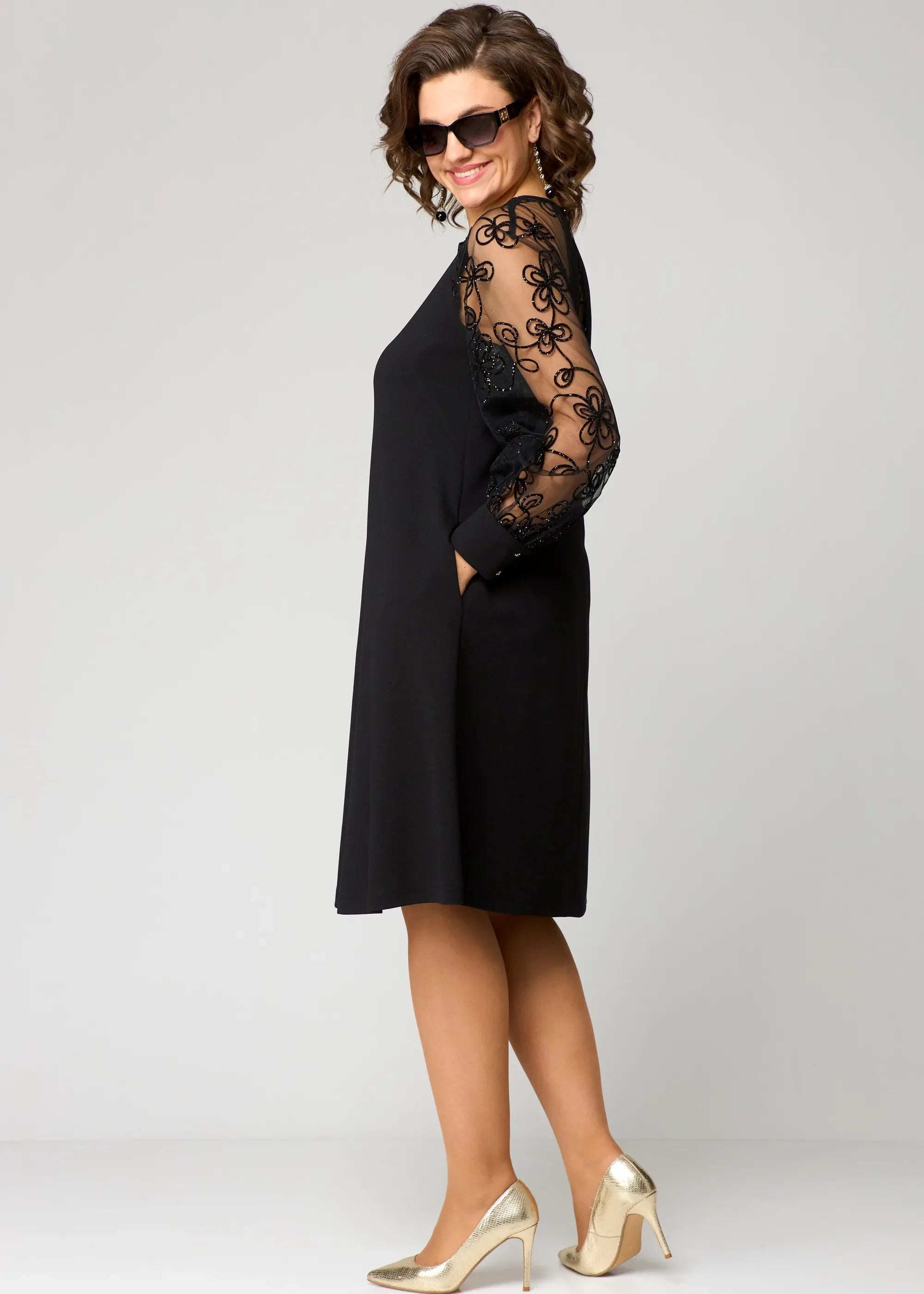 Linda | Elegant Lace Dress