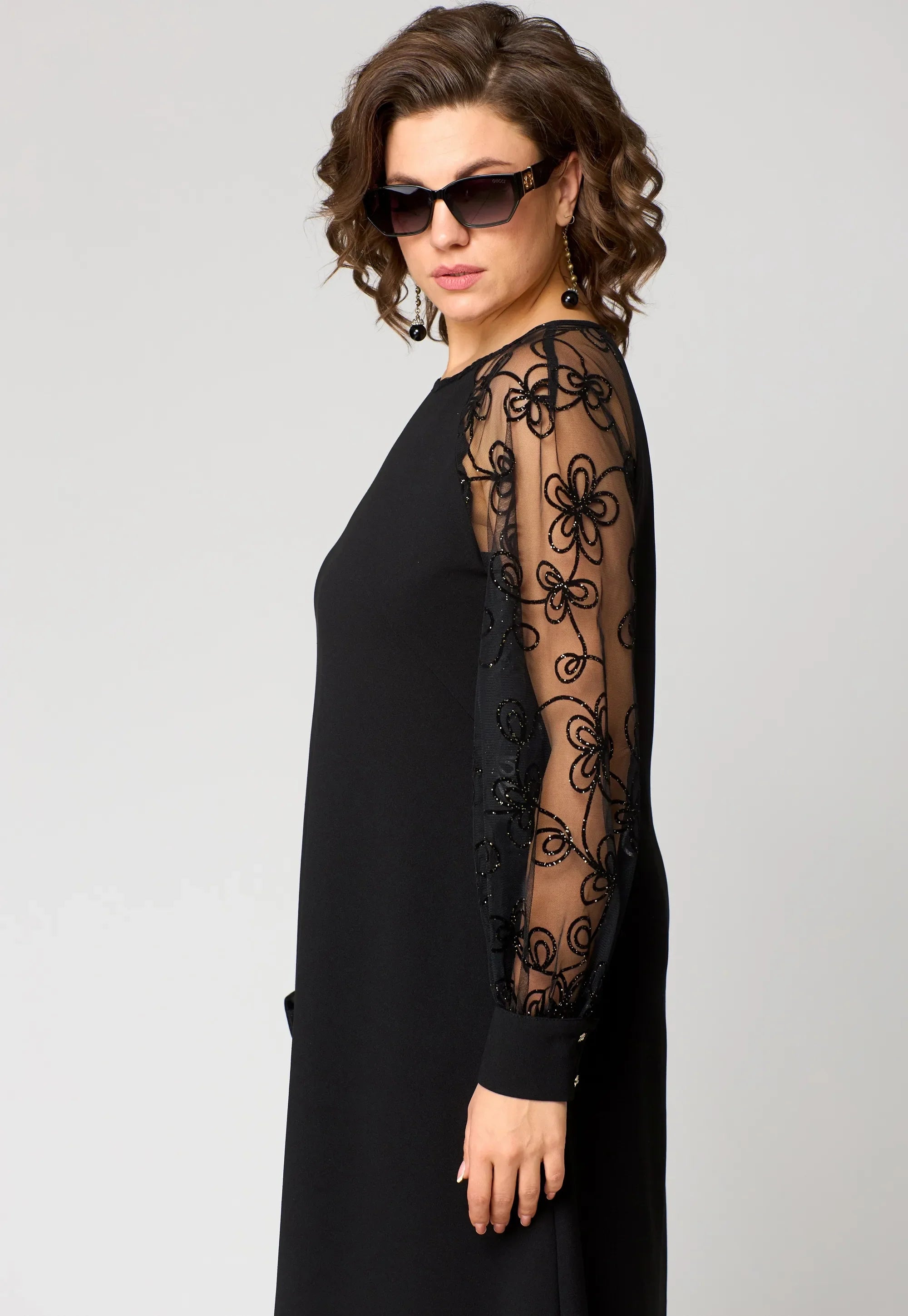 Linda | Elegant Lace Dress